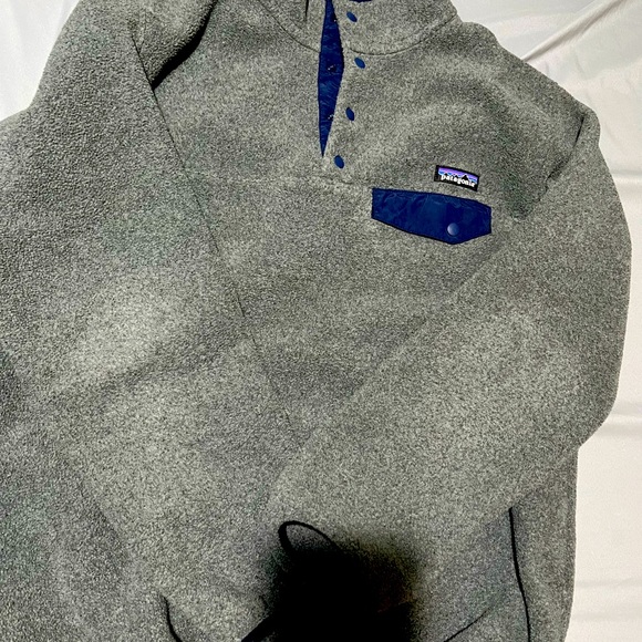 Patagonia sweatshirt - Picture 2 of 2
